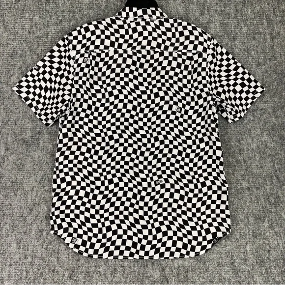 Men's Vans Off The Wall Black and White Checkered Shirt sz Large NWT - Picture 2 of 4